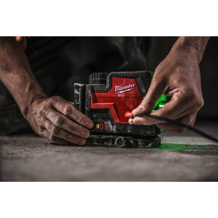 Milwaukee L4 CLL-301C Akumulátorový křížový liniový laser se zeleným paprskem s USB 4933478098
