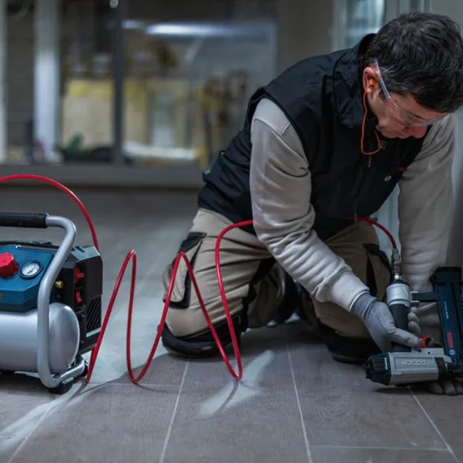 Bosch GKO 18V-51 aku kompresor 18 V bez aku 0601492000