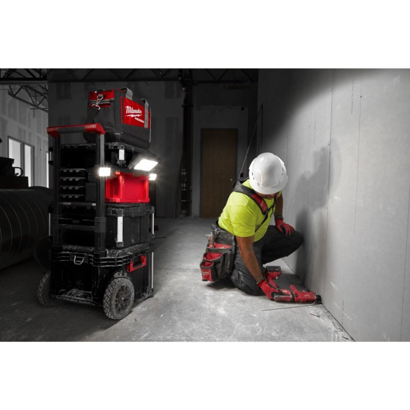 Milwaukee M18 POALC-0 Světlo a nabíječka Packout bez aku 4933478120