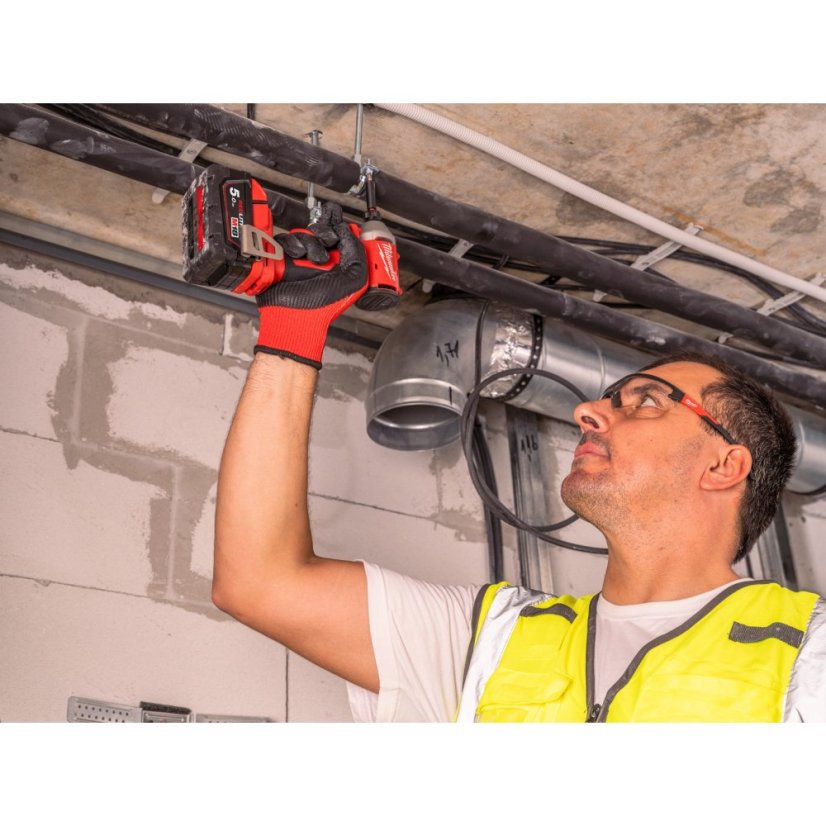 Milwaukee M18 BLIDRC-402C aku rázový utahovák 1/4" Hex 2x4Ah 4933492840