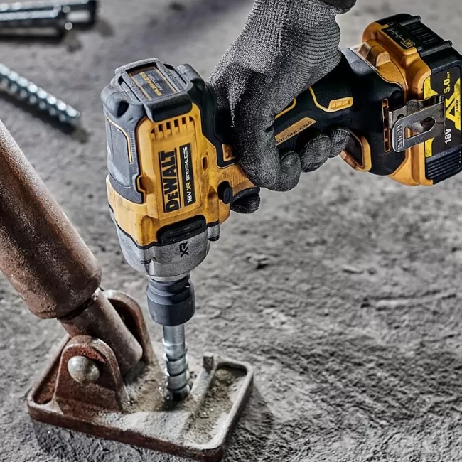 Dewalt DCF891P2T aku rázový utahovák 1/2" 18V XR 2x5Ah