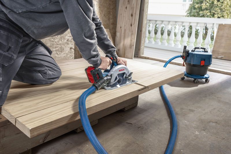 Bosch akumulátorová okružní pila GKS 18V-68-2 bez aku 06016D0001