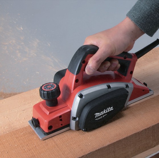 Makita MT M1901 hoblík Maktec 82mm