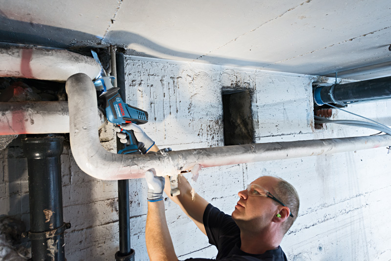 Bosch GSA 18V-LI C aku pila ocaska