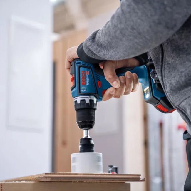 Bosch GSR 18V-90 C aku vrtací šroubovák 18V 2x5Ah 06019K6006