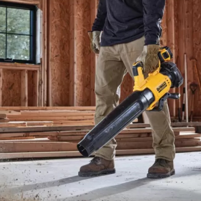 Dewalt DCMBL562N aku zahradní fukar 18V bez aku