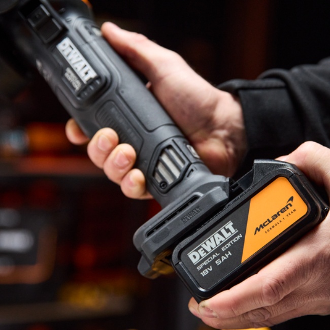 Dewalt DCG45MNT aku uhlová bruska 125 mm edice McLaren 18V bez aku