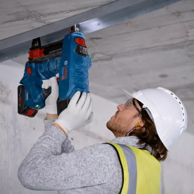 Bosch GNB 18V-38 aku hřebíkovačka do betonu 18V bez aku 06019L7001