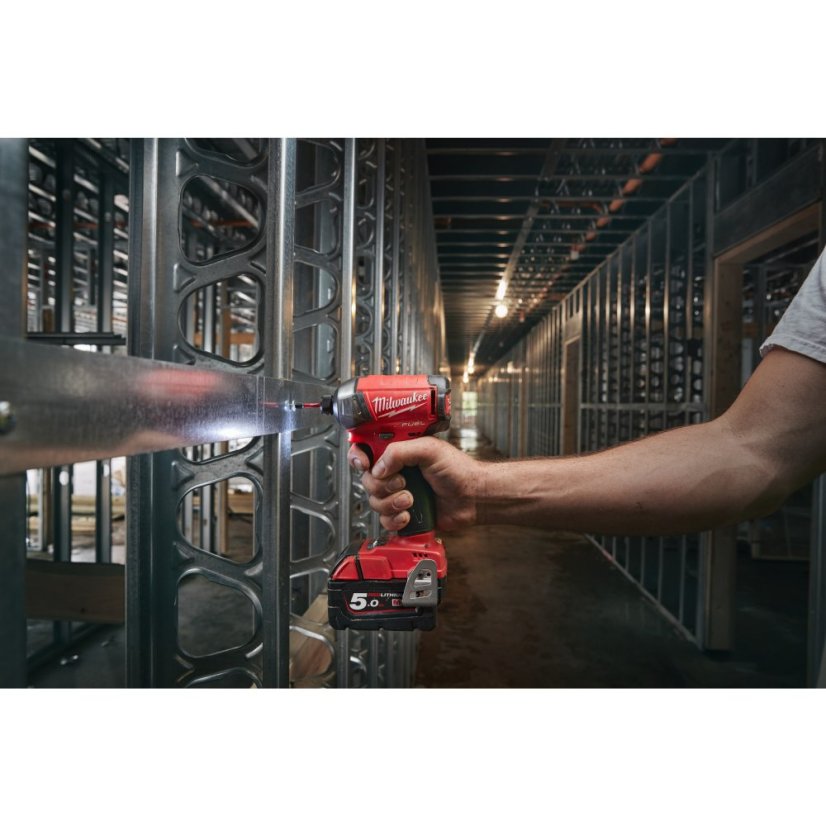 Milwaukee M18 FQID-502X aku hydraulický rázový utahovák 1/4" Hex 2x5Ah 4933451790