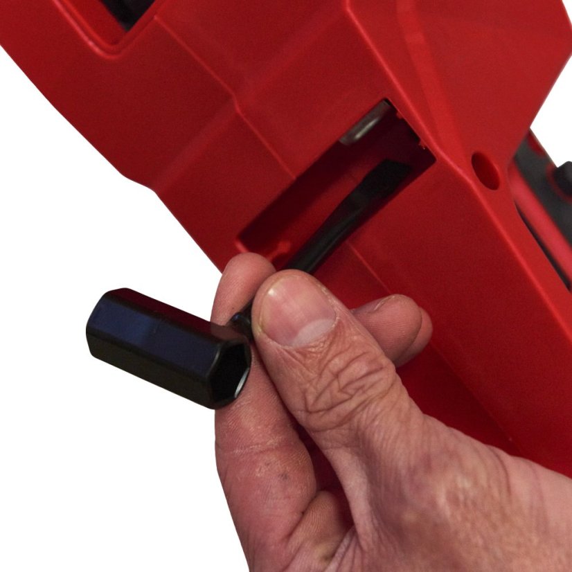 Milwaukee M18FCHS35-122 aku řetězová pila 35cm 2x12Ah 4933499223