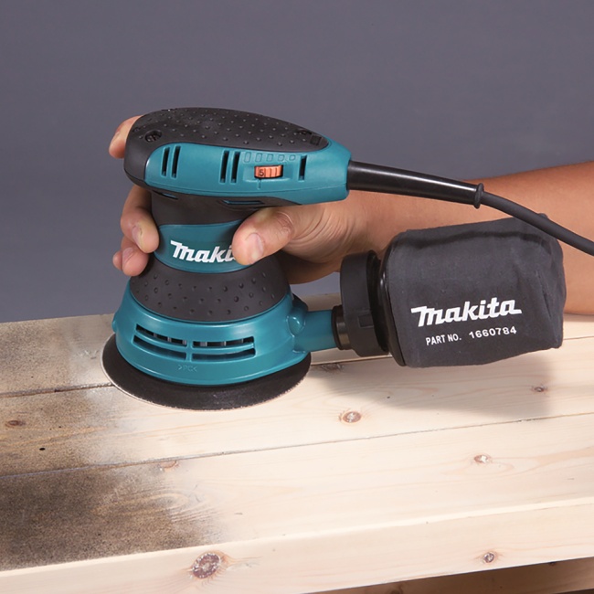 Makita BO5031 excentrická bruska s regulací 125mm,300W