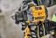 DeWALT DCD800NT-XJ 18 V XR vrtačka, kroutící moment 90/34 Nm, otáčky  0 -650-2000 ot./min, bez baterie a nabíječky