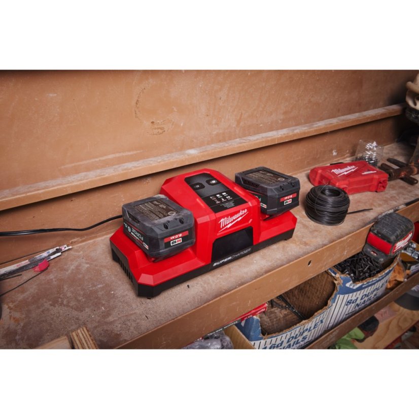 Milwaukee M18 DBSC supernabíječka se dvěma sloty 4932492531