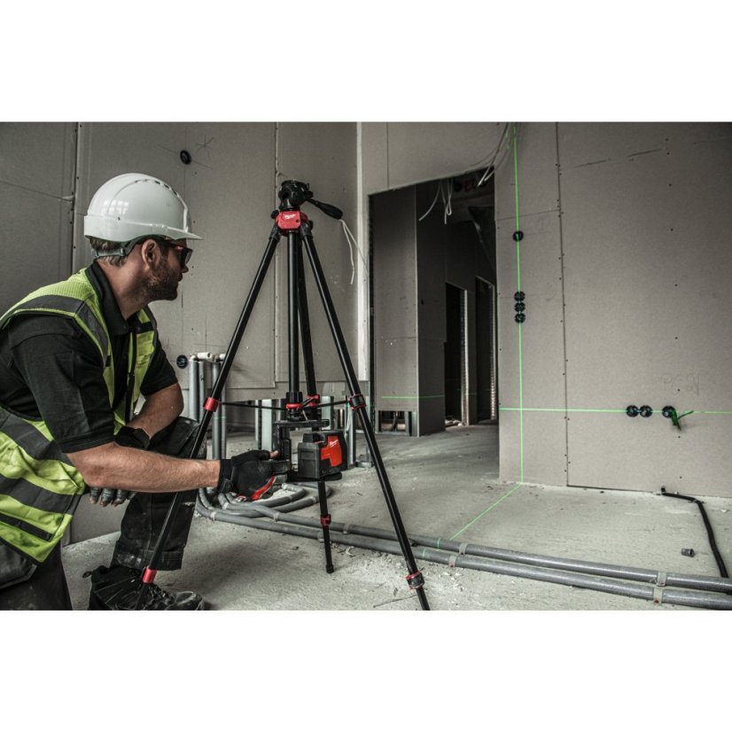 Milwaukee L4 CLL-301C Akumulátorový křížový liniový laser se zeleným paprskem s USB 4933478098