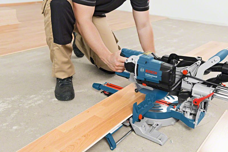 Bosch GCM 8 SDE Pokosová pila se zákluzem
