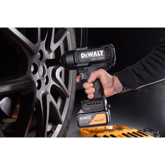 Dewalt sada speciální edice nástrčných hlavic DEWALT® x McLaren F1  DT70905-QZ