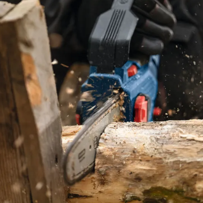 Bosch GKE 18V-20 aku řetězová pila 20cm 18V bez aku 06008D7100