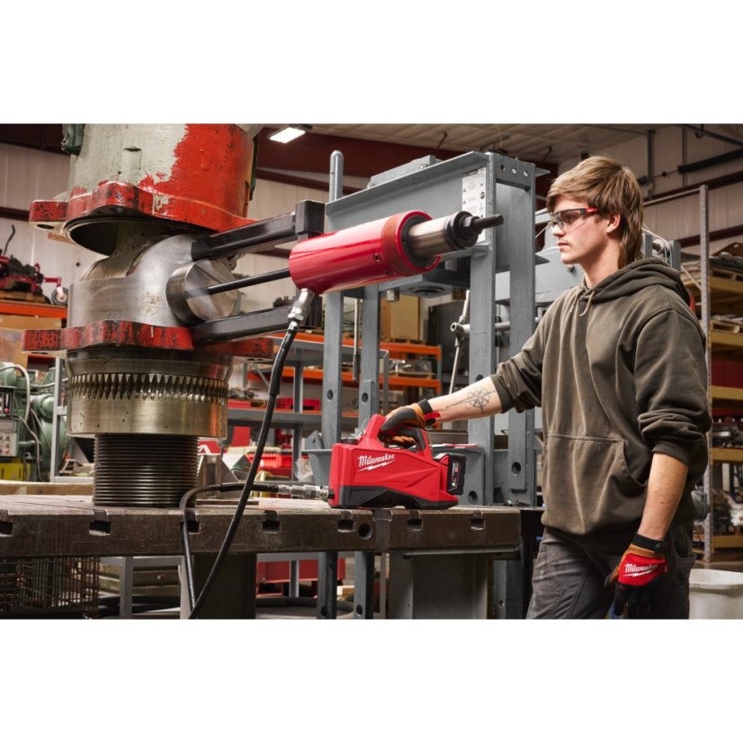 Milwaukee M18 HMP700-501 hydraulické mini čerpadlo 700 bar 1x5Ah 4933493921