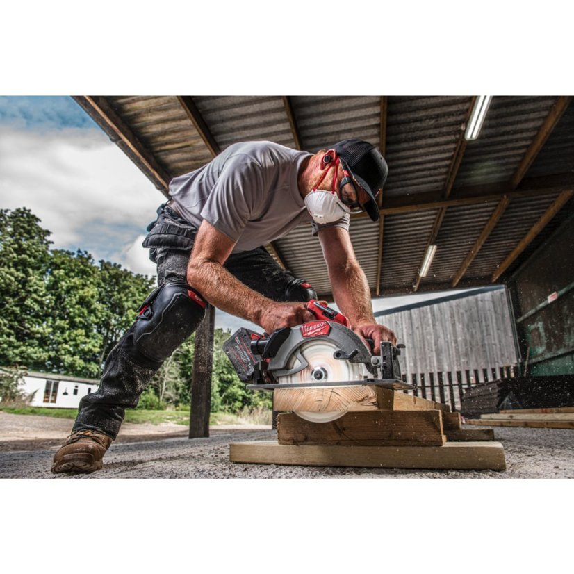 Milwaukee M18 FCS66GR3-0 aku kotoučová pila GEN3 kompatibilní s vodicí lištou 4933493491