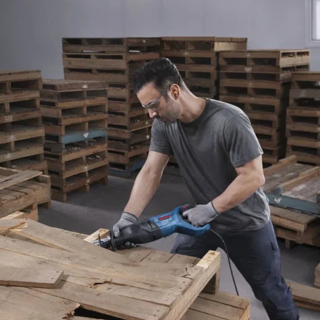 Bosch GSA 12-30 pila ocaska 1250 W 06016C7000