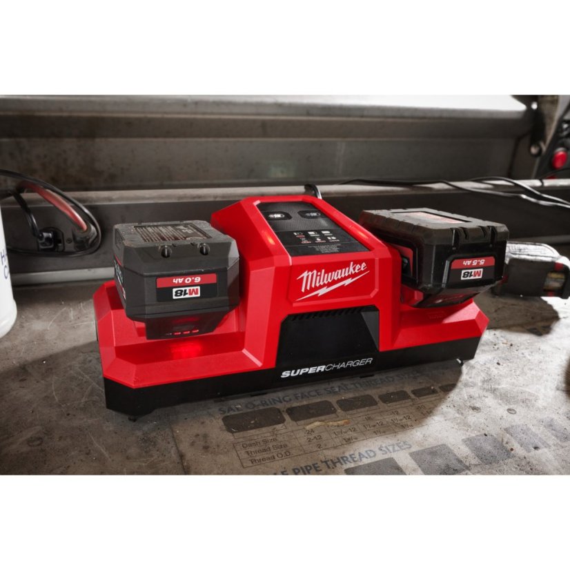 Milwaukee M18 DBSC supernabíječka se dvěma sloty 4932492531
