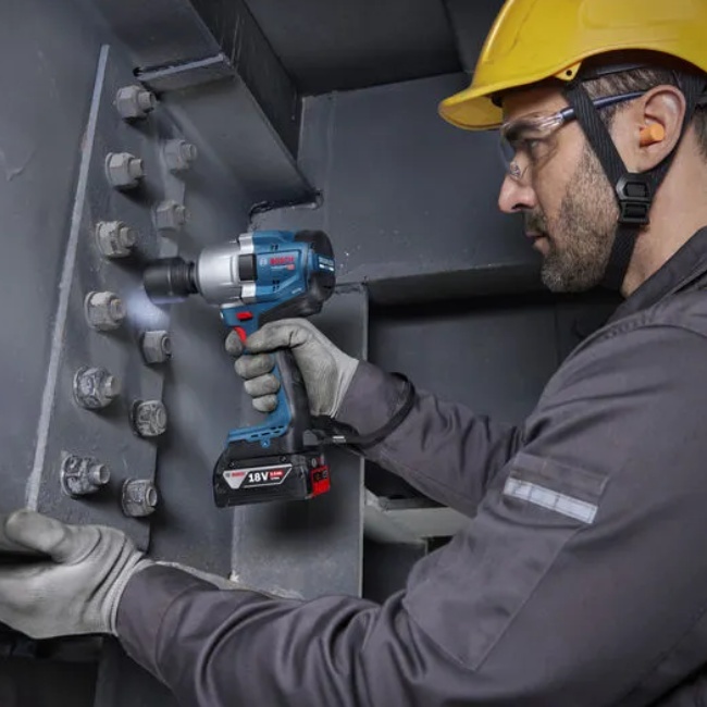 Bosch GDS 18V-780 aku rázový utahovák 1/2" 18V 2x 5Ah 06019P4021
