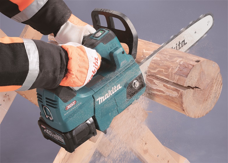 Makita UC003GZ01 aku řetězová pila 300 mm Li-ion XGT 40V, bez aku   Z