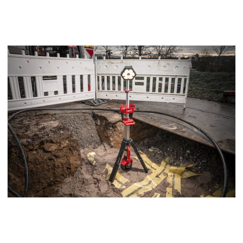 Milwaukee M18 SAL2-0 stojanová svítilna bez aku 4933492486