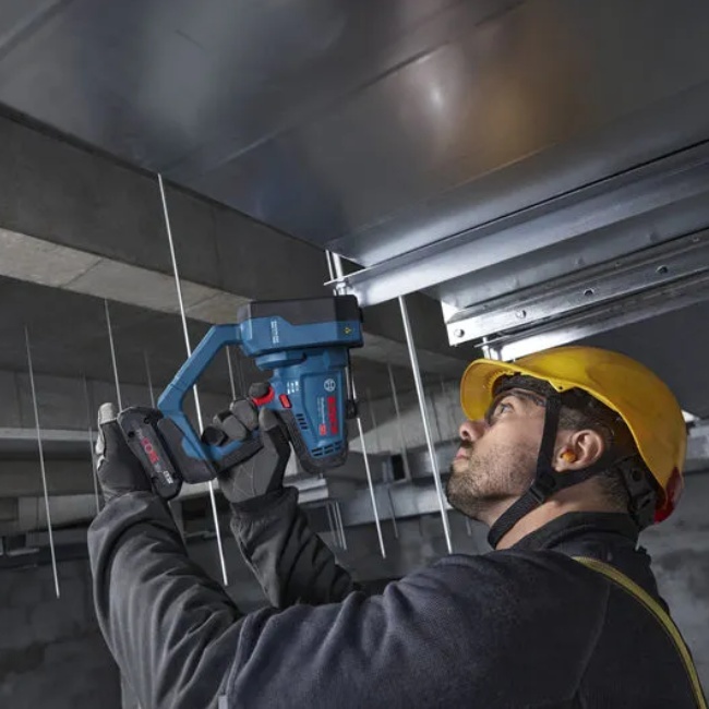 Bosch GGC 18V-12 aku řezač na závitových tyčí 18 V L-Boxx bez aku 06019M8001