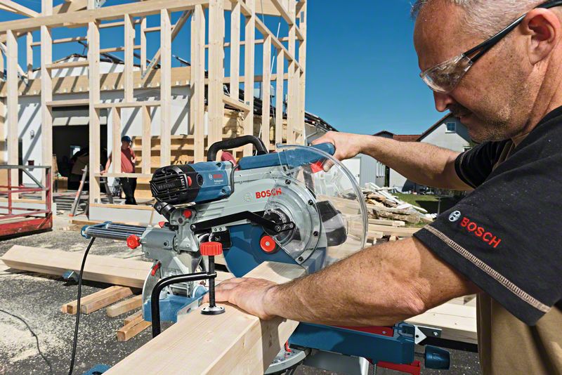Bosch GCM 12 SDE kapovací a pokosová pila