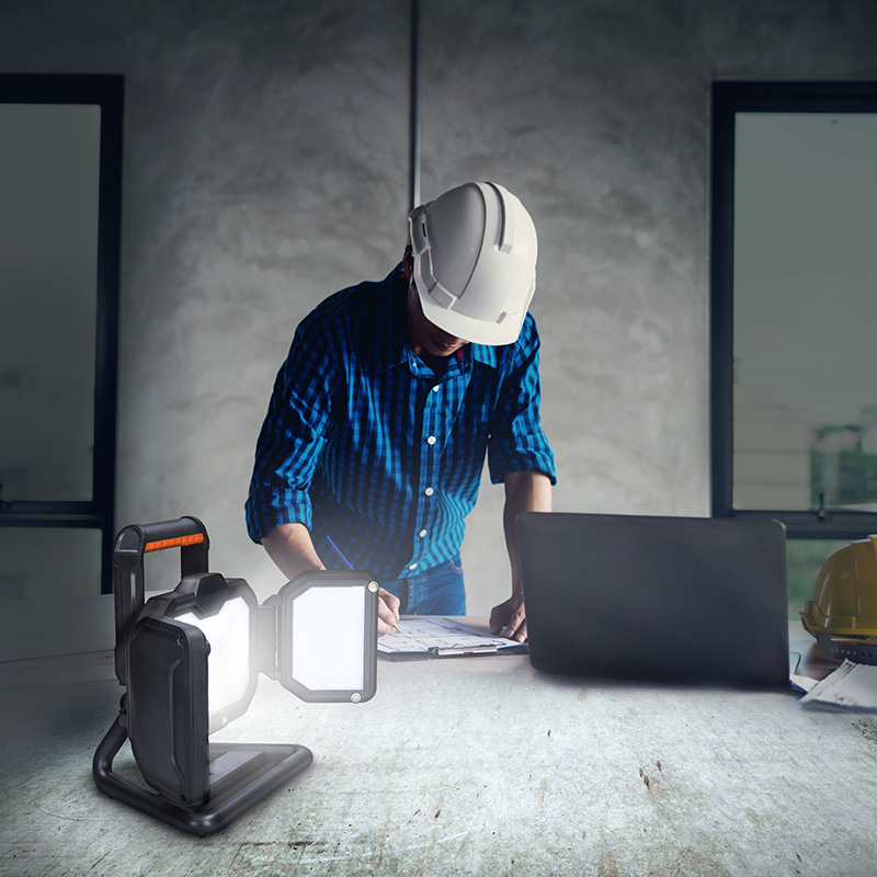 Solight WM-50W-RE LED reflektor 50W, přenosný, nabíjecí, 5000lm, oranžovo-černý