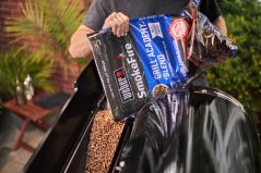 Weber 3401051 dřevěné přírodní pelety směs Grill Academy 8 kg