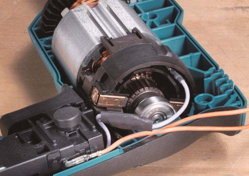 Makita DP4021 vrtačka 1,5-13mm 630W