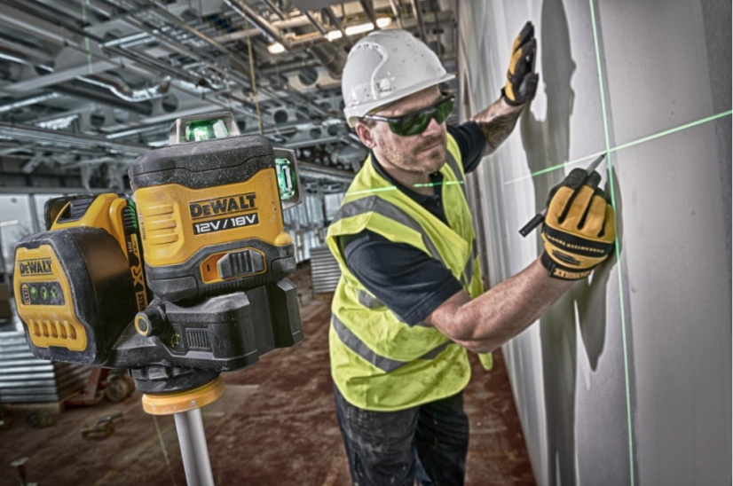 DeWalt DCE089NG18-XJ 12V nebo 18V 3 x 360° zelený laser, dosah bez/s detektorem 35/50 m, bez akumulátoru a nabíječky