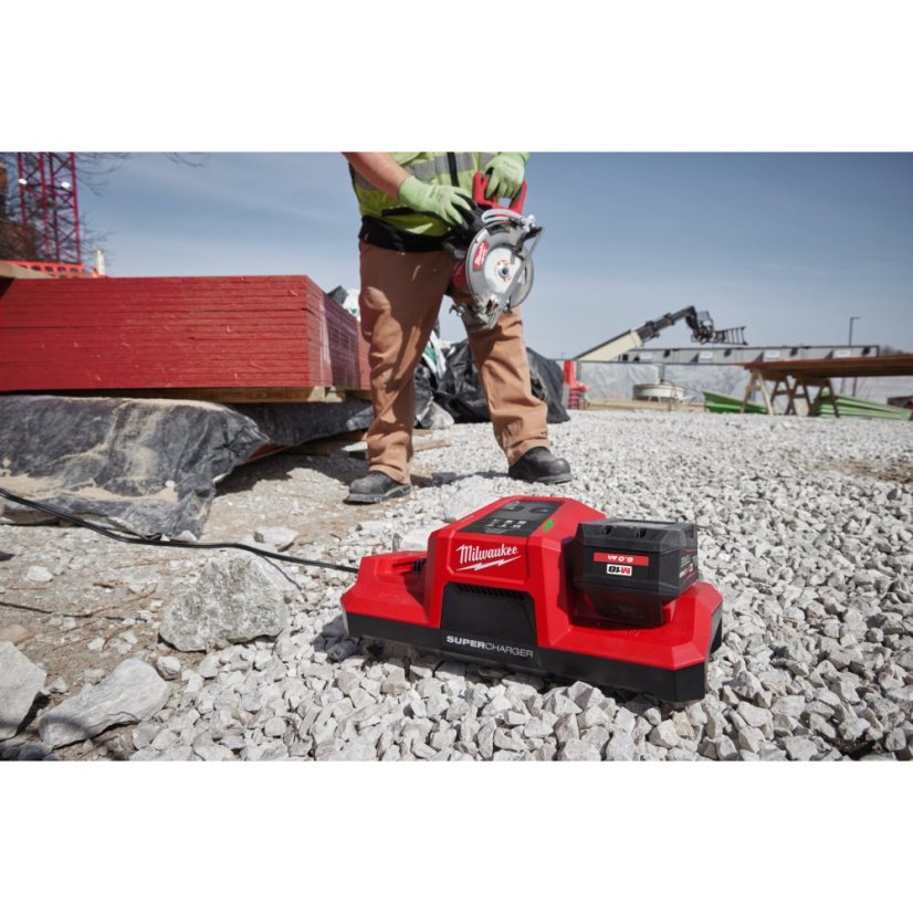 Milwaukee M18 DBSC supernabíječka se dvěma sloty 4932492531