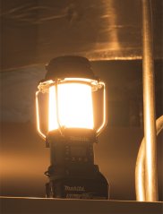 Makita DMR055 aku rádio s LED lampou Li-ion LXT14,4/18V bez aku Z