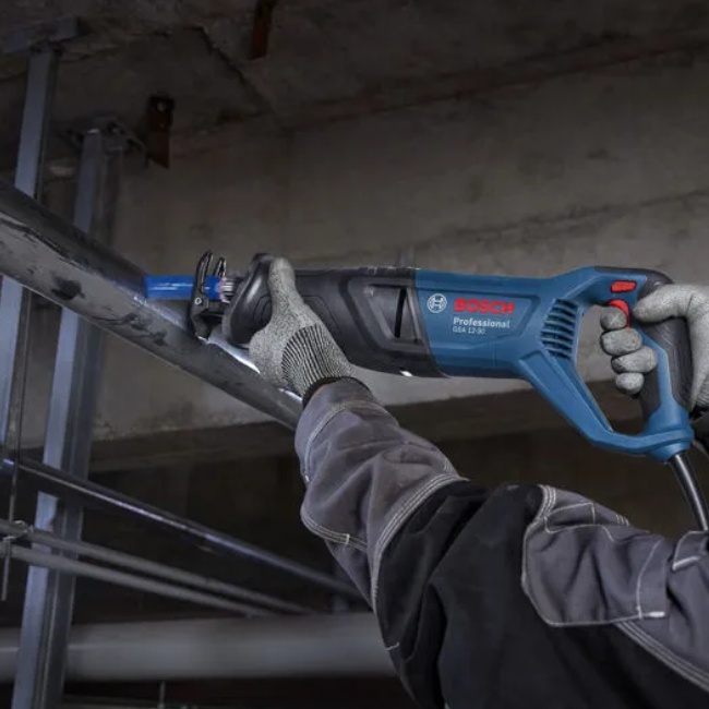 Bosch GSA 12-30 pila ocaska 1250 W 06016C7000