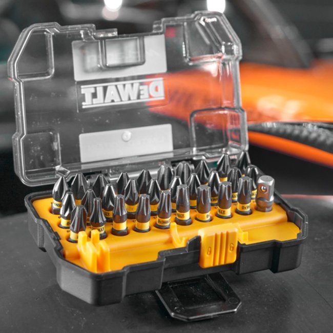 Dewalt DT70901T 32 dílná sada bitů FLEXTORQ edice McLaren