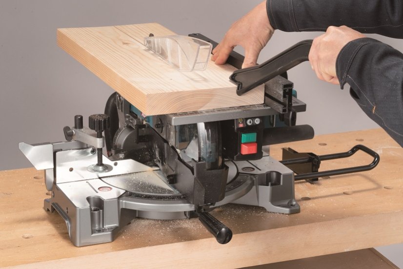 Makita LH001GZ aku stolní a pokosová pila s AWS 260mm Li-ion XGT 40V bez aku Z