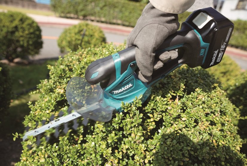 Makita DUM111ZX aku nůžky na trávu Li-ion LXT 18V, bez aku   Z