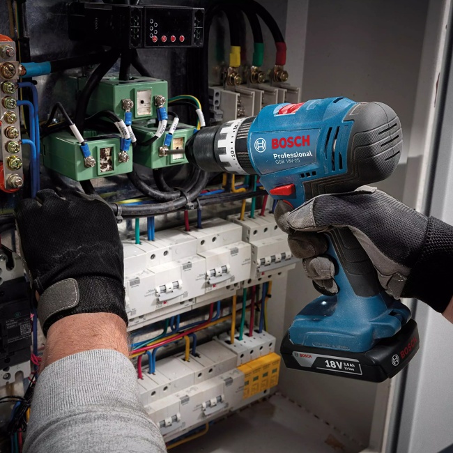 Bosch GSB 18V-25 aku příklepový vrtací šroubovák 18V 2x2Ah 06019K9308