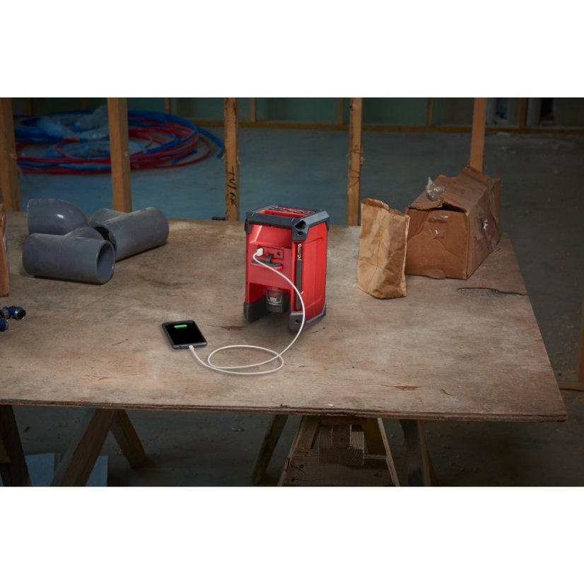Milwaukee M12™ RCDAB+-0 rádio/nabíječka DAB+ 4933472114