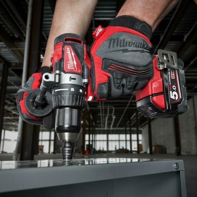Milwaukee M18 BLPD2-501 aku příklepová vrtačka 1x5Ah 4933500775