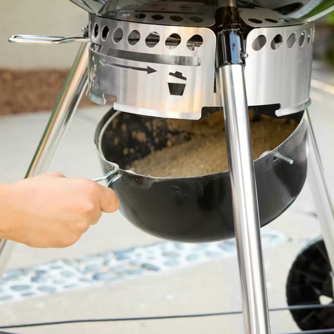 Weber 1501620  Master Touch GBS C-5755 57 cm Orange gril na dřevěné uhlí