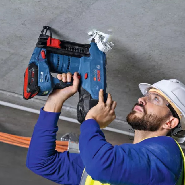 Bosch GNB 18V-40 aku hřebíkovačka do betonu 18V bez aku 06019L7004