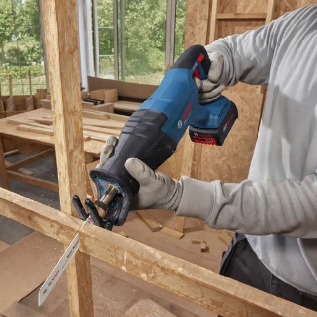 Bosch GSA 18V-280 aku pila ocaska 18 V bez aku 06016D1000
