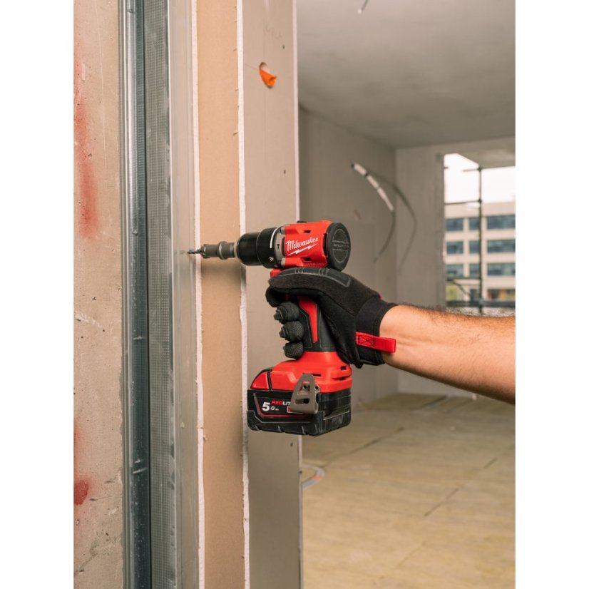 Milwaukee M18 BLPDRC-502C aku příklepová vrtačka 2x5Ah 4933492826