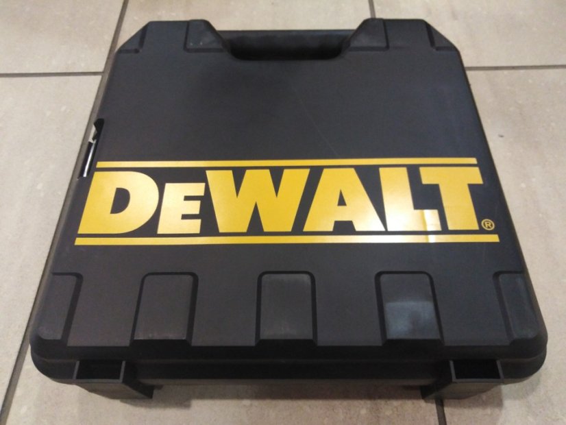 DeWalt DWD024K příklepová vrtačka 13 mm - 650 W