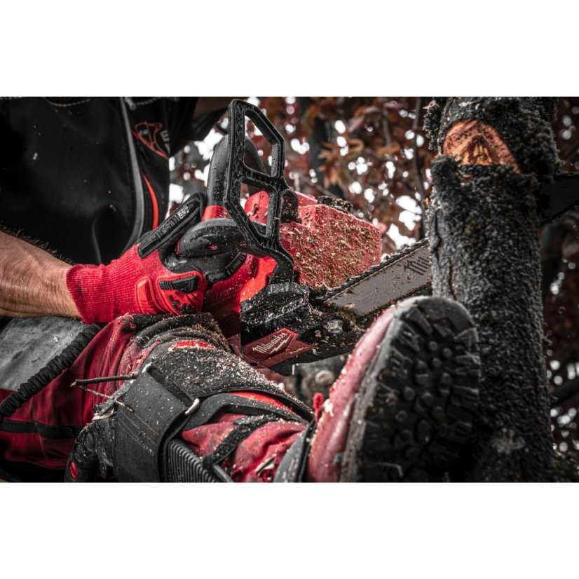 Milwaukee M18 FTHCHS30-0 aku řetězová pila s horní rukojetí a lištou 30 cm bez aku 4933479586