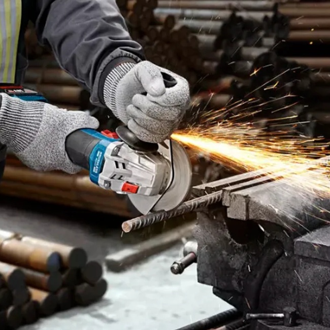 Bosch GWS 18V-8 aku úhlová bruska 125mm 18V 2x4Ah 06019N9020